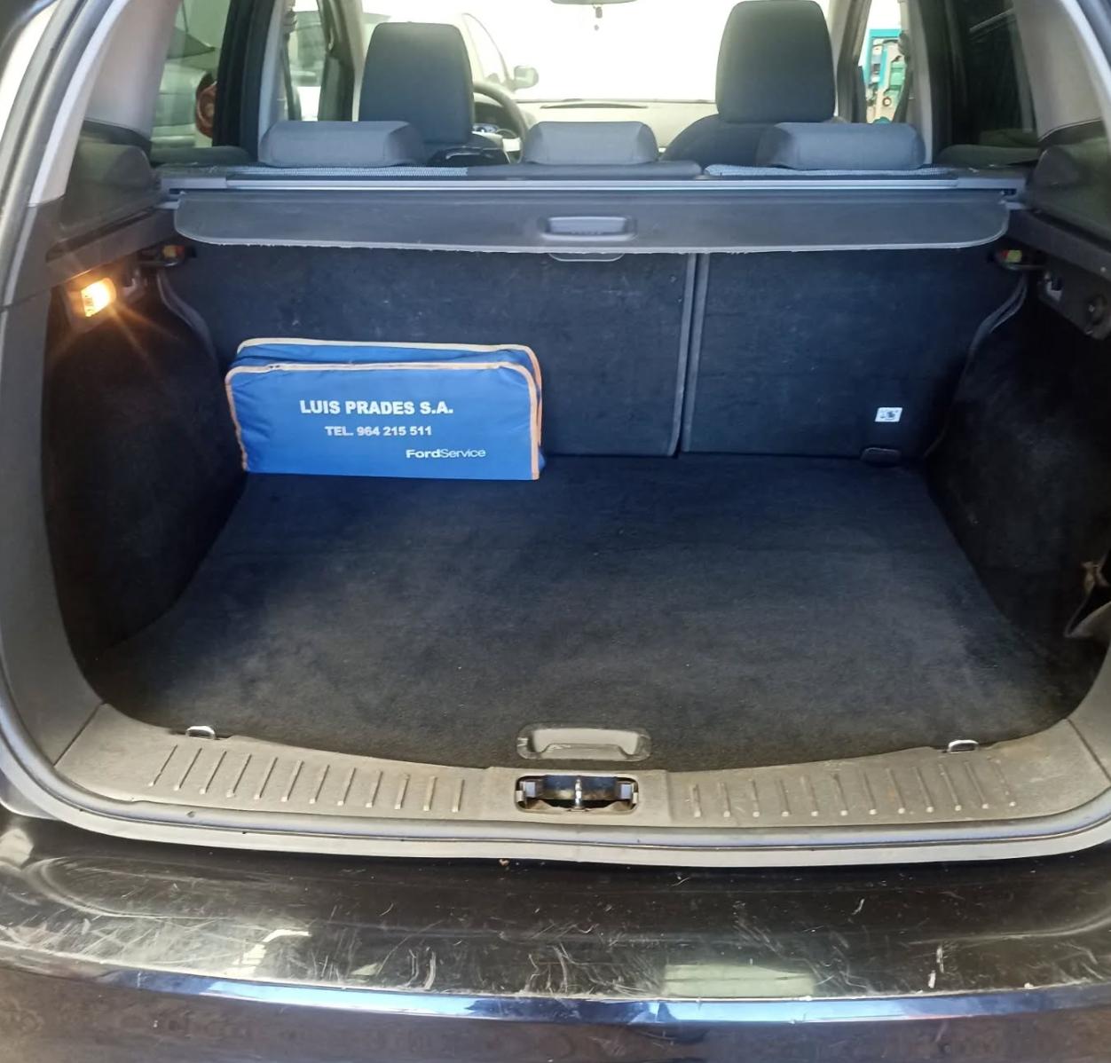 maletero limpio después de limpieza integral en Nules