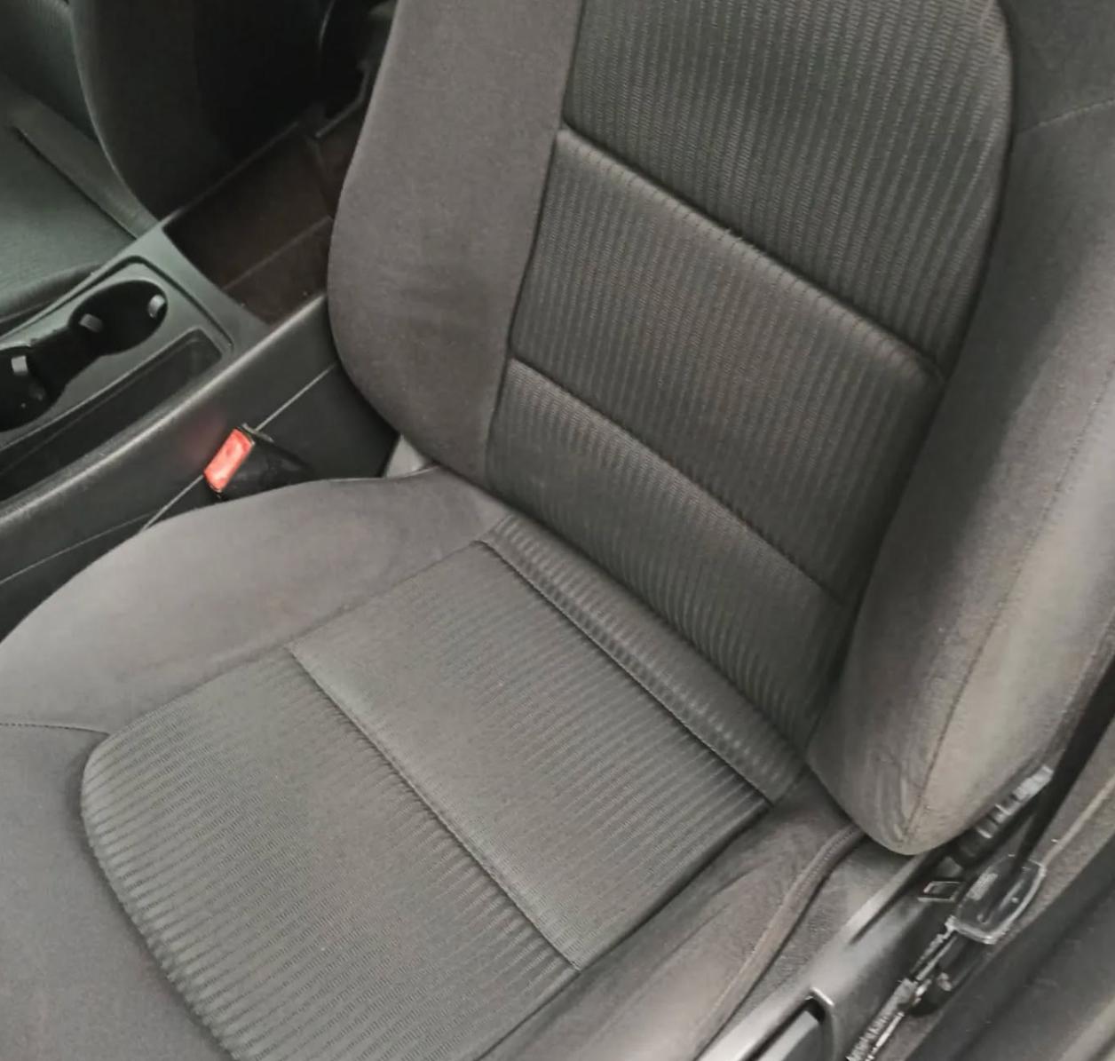 asientos de coche sucios antes de limpieza de tapicería en Nules