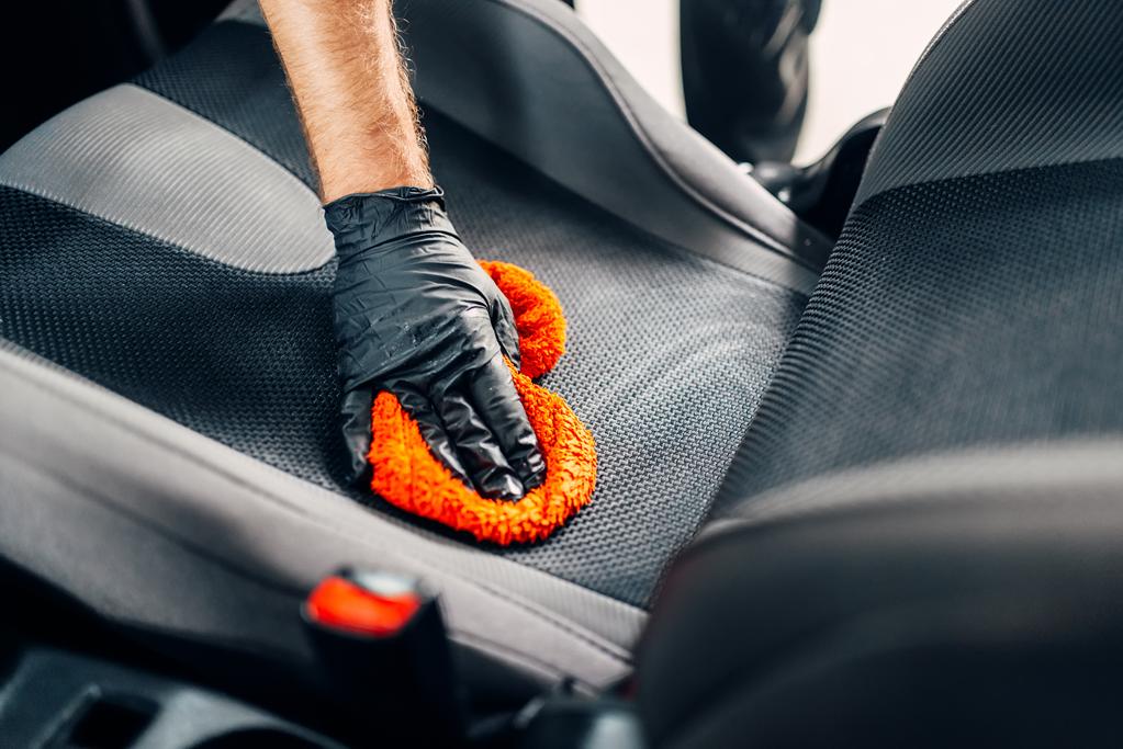 limpiar tapicería coche muy sucia