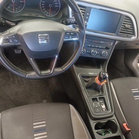 limpieza de salpicadero de coche en Nules